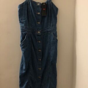 Levi’s Women Midstonewash  Denim Dress New With Tag Size S